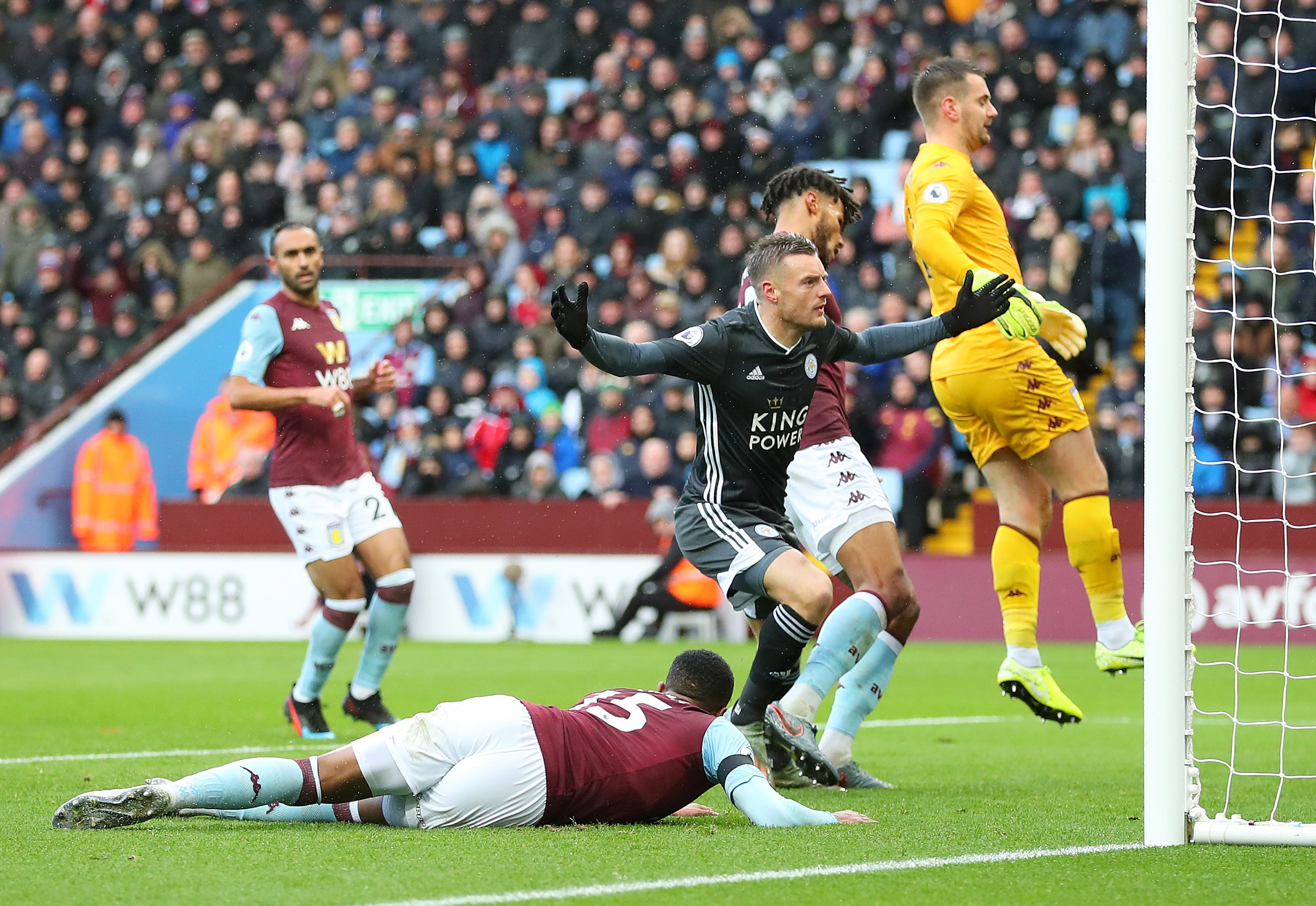 表现逐渐显 表现逐渐显